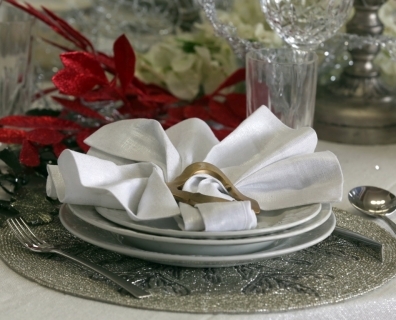 Add Some Sparkle to Your Holiday Table