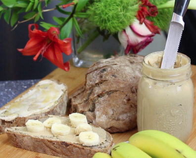 How to Make the Creamiest Cashew Nut Butter Ever